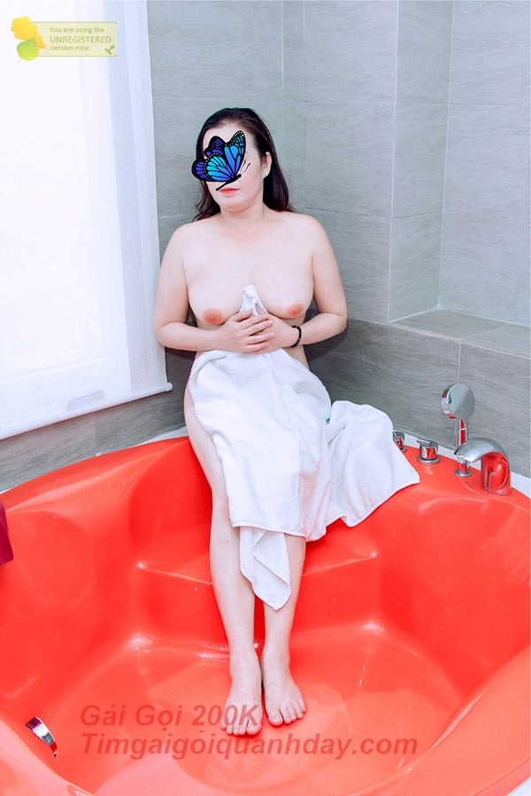 Gái gọi huyện Châu Thành Kiên Giang xinh tươi nóng bỏng phục vụ đến bến hình 11 Gái gọi huyện Châu Thành Kiên Giang xinh tươi nóng bỏng phục vụ đến bến hình 10